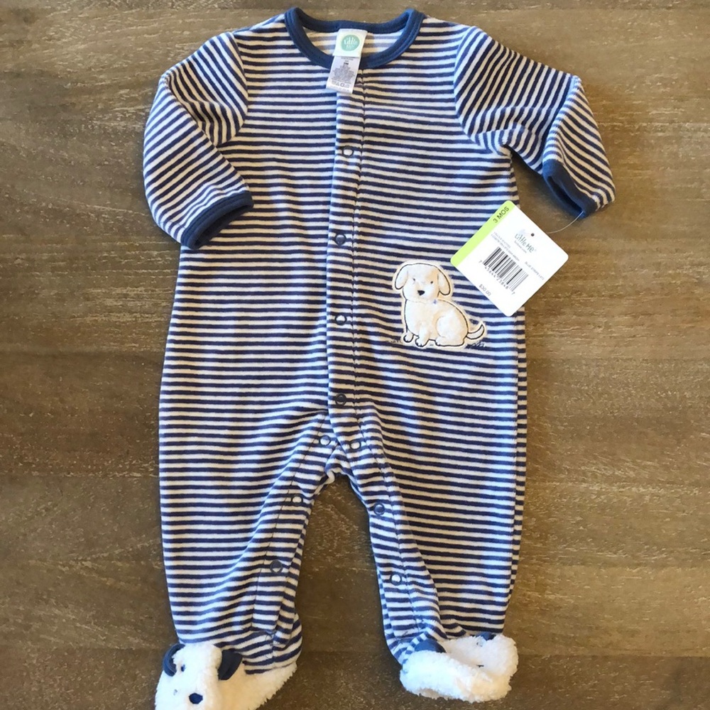 New with tags little me onesie - 3 months